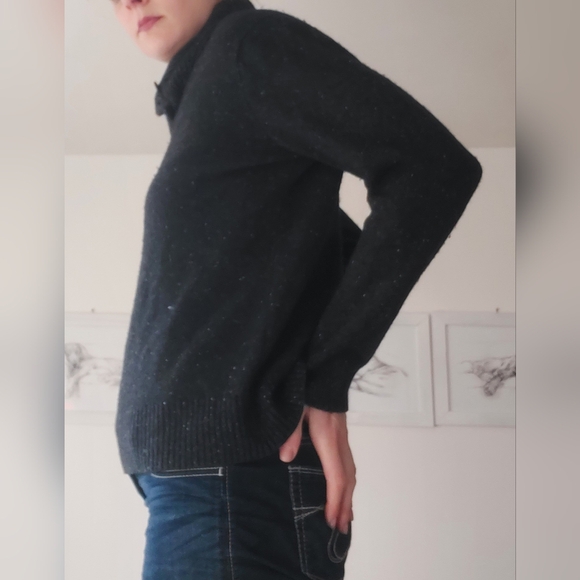 J. Crew sweater,  large,  black speckled, - Picture 7 of 10